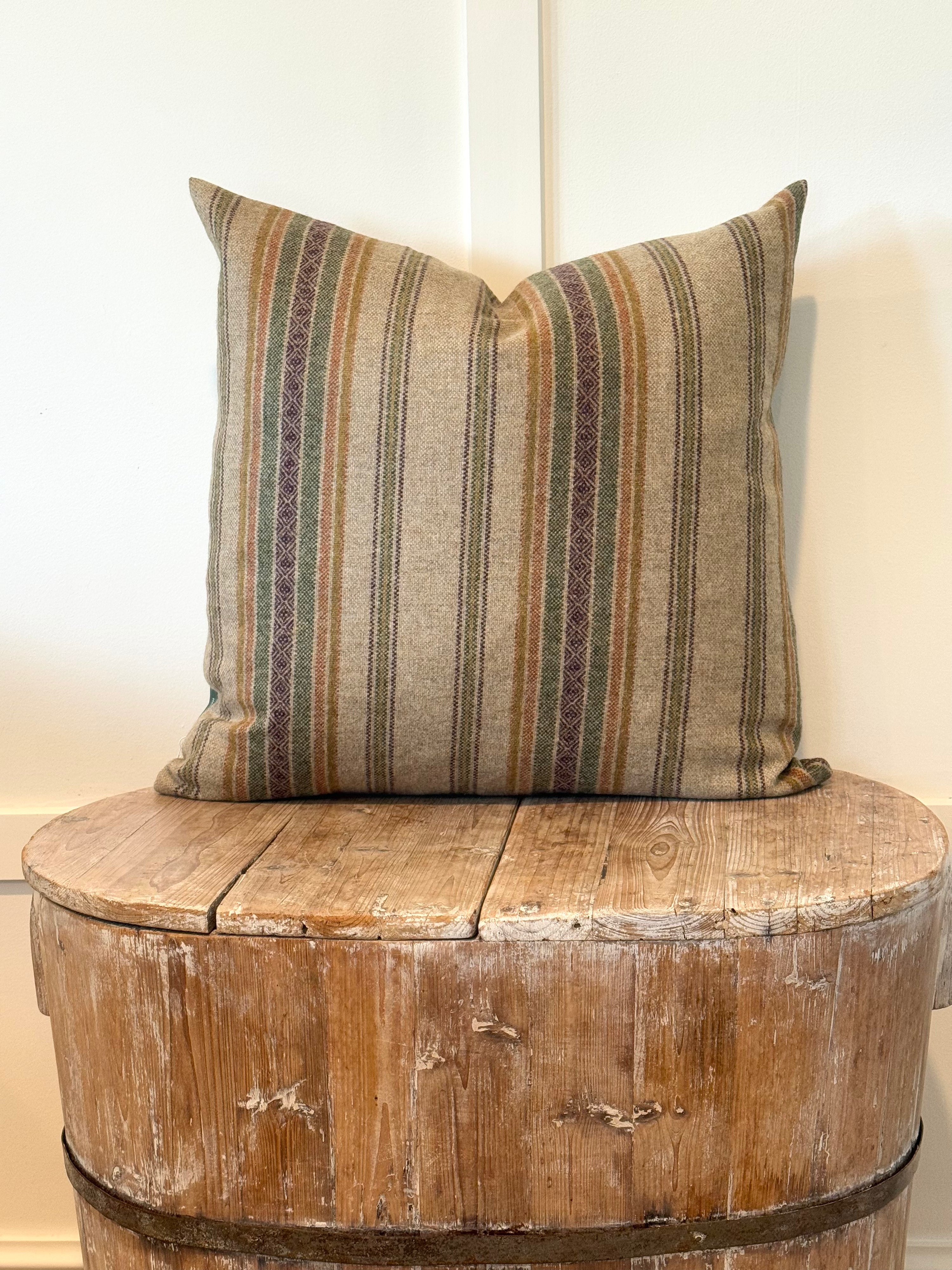 The Heritage Cushion Cover - Blenheim Natural & Olive