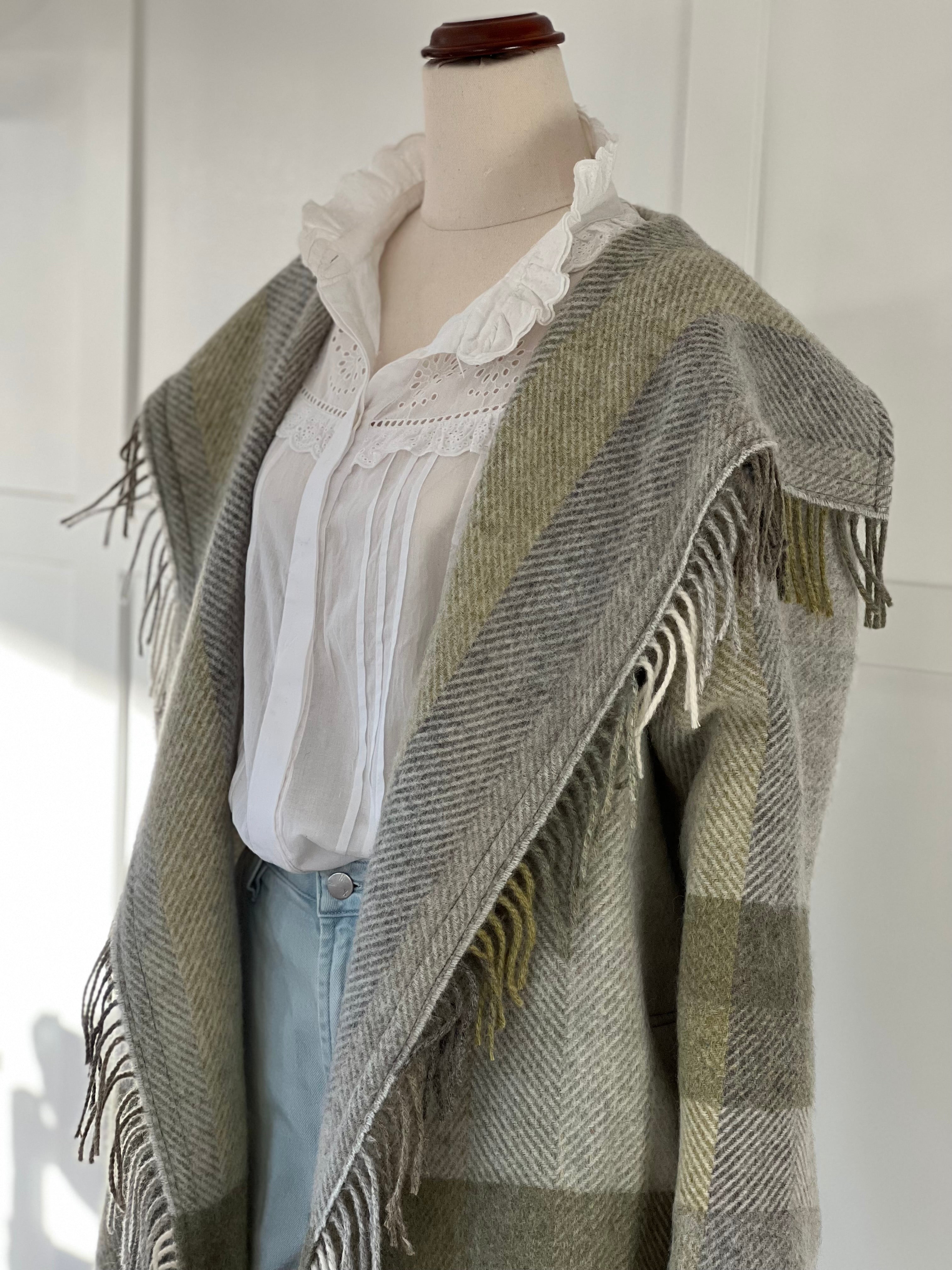 The Southern Coat - Woodale Olive - 100% wool