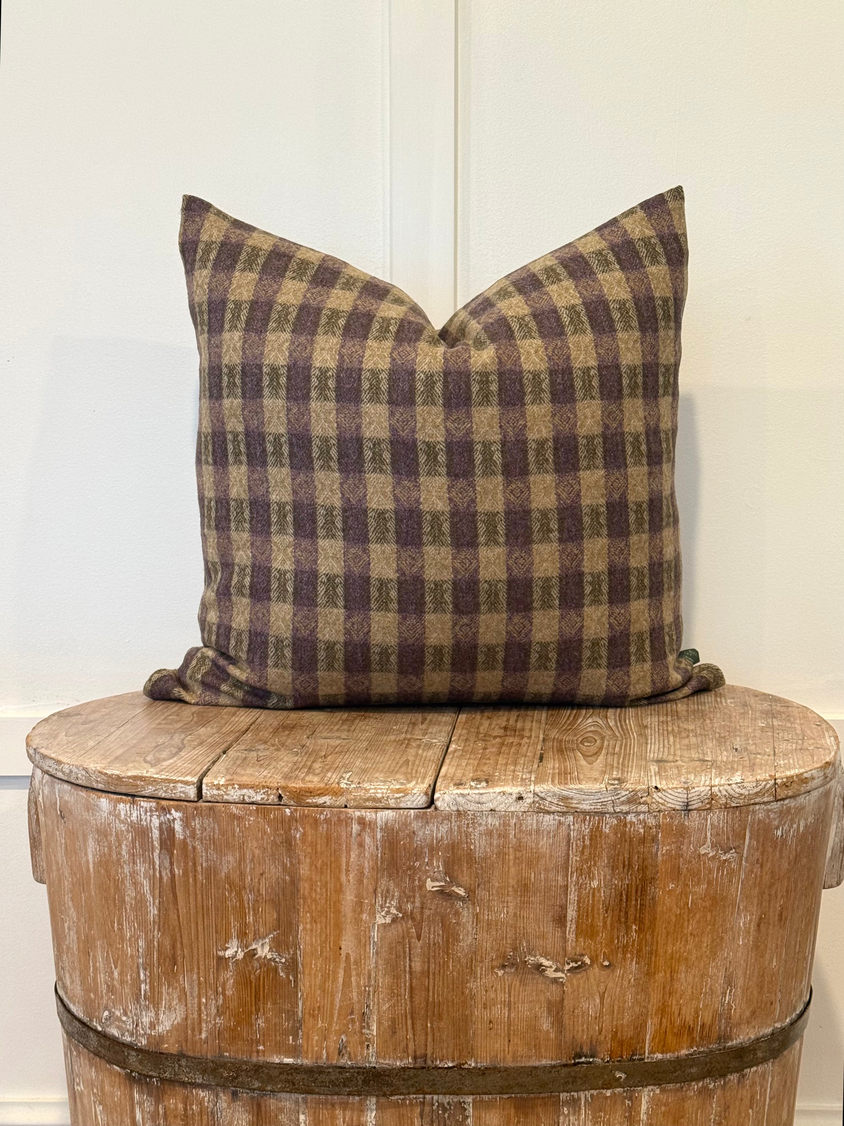 The Heritage Cushion Cover - Oaks Lavender
