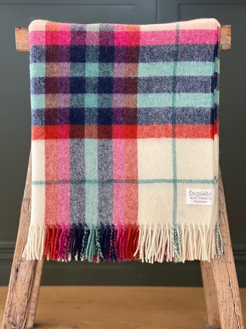 Falmouth Ivory & Red 100% Wool Throw