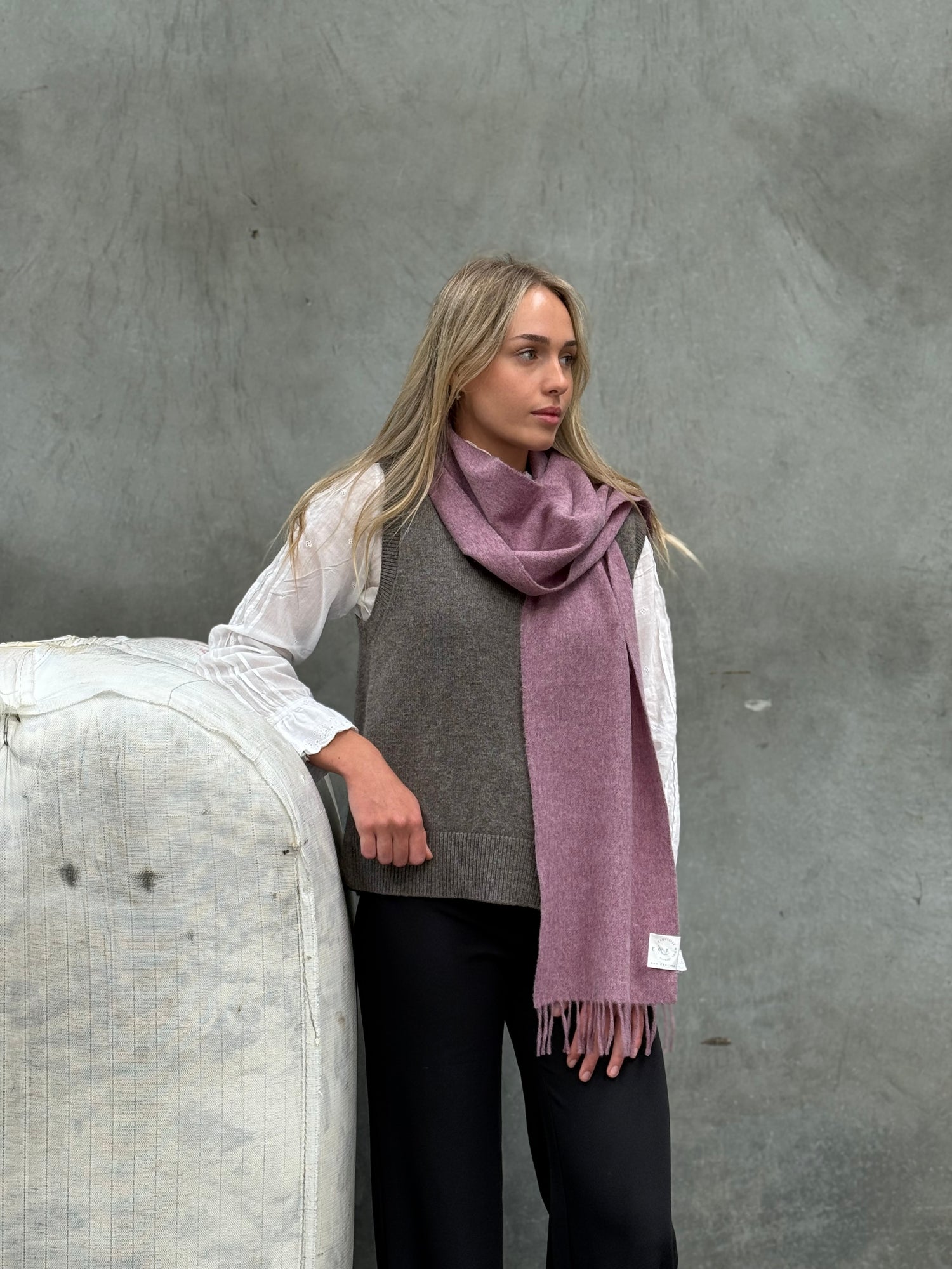 Dusky Rose 100% Merino Scarf
