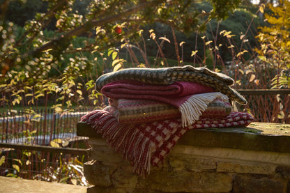 Star Red NZ Wool Throw